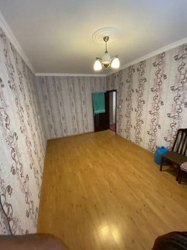 9 ci mikrorayon satilan evler: Bakı, 3 otaqlı, Köhnə tikili, 75 kv. m — 9