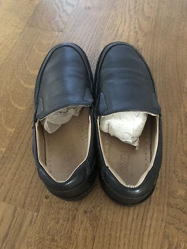 Şəxsi əşyalar: Kişi dəri loafer ayaqqabıları - Rəng: qara - Model: bağsız, slip-on - — 2