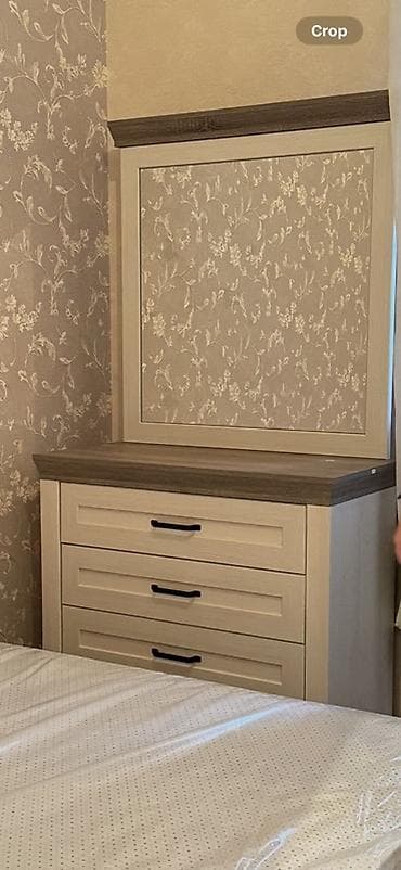 Yeni, Güzgülü lalafo.az -da Yeni, Güzgülü