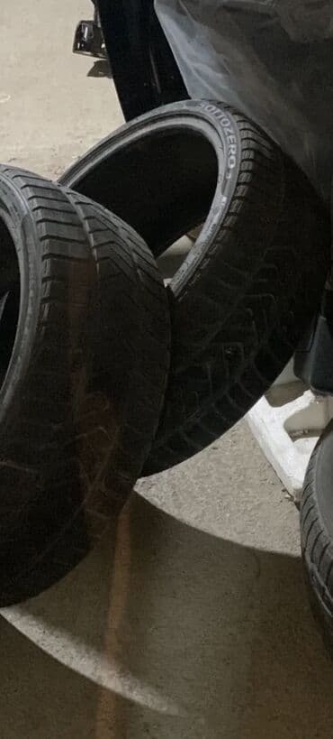 Daewoo: İşlənmiş Şin Pirelli 235 / 35 / R 19 — 9