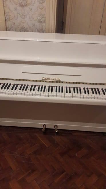 piano dersleri baki: Almaniya stehsalı olan zəmanətli ağ pianeno. Peşəkar mütəxəssis — 2