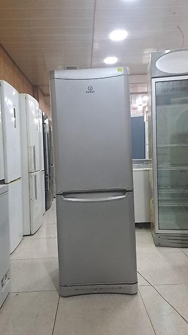 2 qapılı Indesit Soyuducu Satılır, rəng - Gümüşü — 1