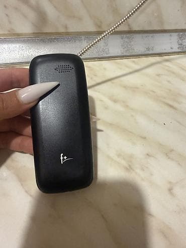 nokia 2780 flip: F+ düyməli mobil telefon Xüsusiyyətlər: - Kompakt korpus, qara rəng - — 2