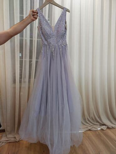 ağ qızıl üzük: Nişan paltari.36 razmer.1 dəfə geyilub.nişanda.çox gözəl don.əla — 2