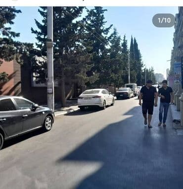 konteyner mağaza: Gənclik metrosunun çıxışı 25kv sahədir. Obyektin icarəsi 600 manatdır — 6