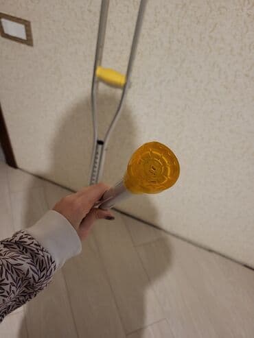 Tibbi geyim: Qoşalaşmış qoltuqağacı dəsti - Material: yüngül, möhkəm alüminium — 2