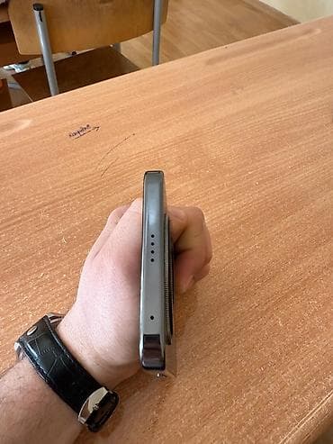 telofon ucuz: Infinix Note 30 Pro, rəng - Qara, Sensor — 6