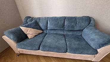 Мебель: Məhsul: Divan + 2 kreslo 
mavi ve bej tonlar
istifade olunmus — 2