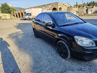 disk teker 17: Kia Rio sedan – qara rəng - Kuzov: 4 qapılı sedan, qara rəng, qara — 2