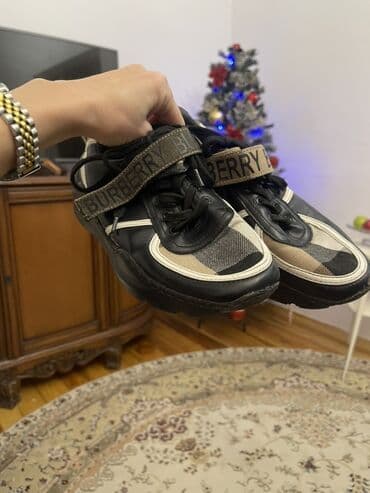 кросовки: Məhsul: Qadın idman ayaqqabısı - Brend detallı dizayn: üst hissədə — 3