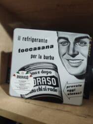 ətir qutusu: Proraso Shaving Kit – metal qutu dizaynında klassik üslublu dəst — 1