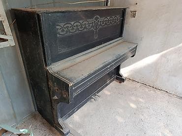 Köhnə üslublu upright pianino – “Фабрика им. Молотова, Борисов (БССР)” at lalafo.az Köhnə üslublu upright pianino – “Фабрика им. Молотова, Борисов (БССР)”