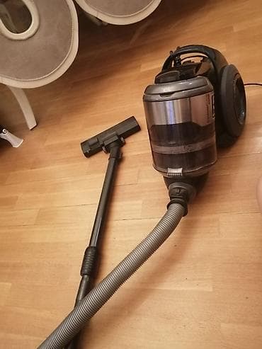 pilitə: Samsung firmasinin tozsorani. Ishlek veziyetdedir. Tozsoranin — 2