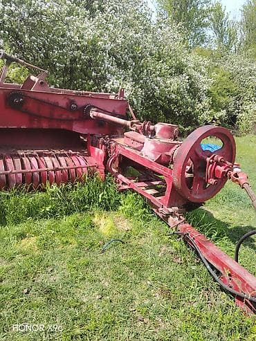 mtz 80 karopka: Belarus MTZ traktoru və press yığan qoşma Məhsulun təsviri: - Traktor — 4