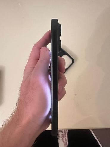 iphone 6s korpus: IPhone 16 Pro Max, 256 GB, Qara, Face ID — 6