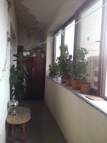 9 ci mikrorayon satilan evler: Bakı, 4 otaqlı, Köhnə tikili, 90 kv. m — 10