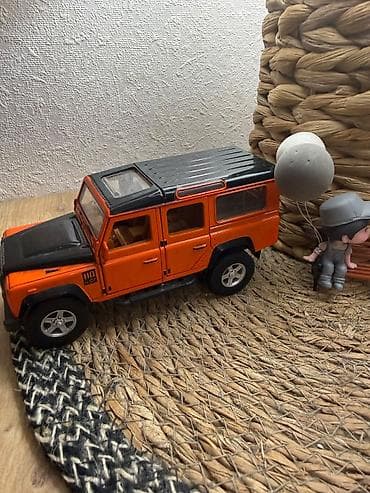 Игрушки: Land Rover Defender 110 metal oyuncaq maşını satılır. ✔️ Metal — 2