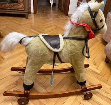 usaq metbex oyuncaq: Usaq ucun batareya ile calisan oyuncaq-at — 1