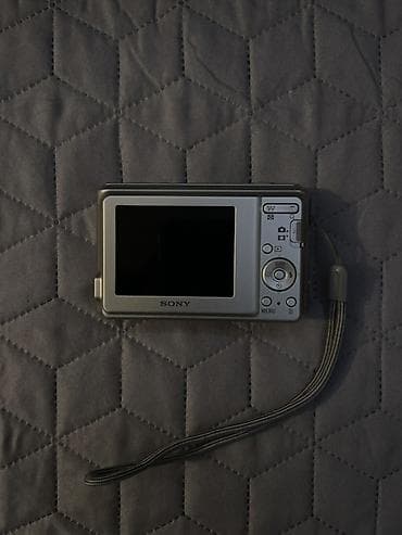 sony mp3 player: Məhsul: Sony Cyber-shot kompakt rəqəmsal fotoaparat Xüsusiyyətlər: - — 2