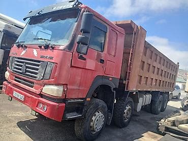 qezali masin: Howo Sinotruk 8x4 ağır yükdaşıma samosvalı - Marka/model: Howo — 2