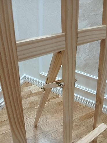 мольберт: Taxta rəsm molberti - Material: Təbii ağac (şam ağacı teksturası) — 2