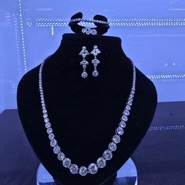 Dəstə daxildir: Üzük, Gümüş, 925 Əyar