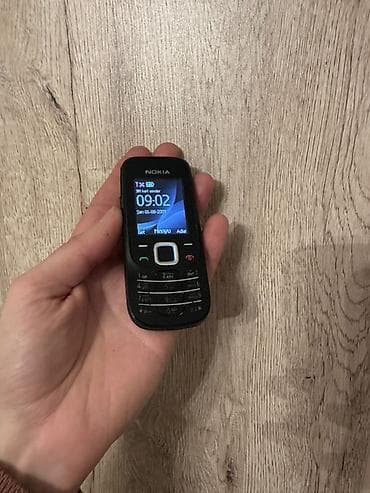 telefon kuller: Nokia 5230, rəng - Qara, Düyməli — 4