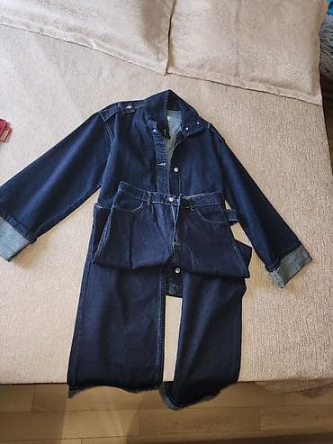 usta geyimi: Alt ust takim – tünd mavi denim - Model: uzunqol, yaxası qallı, ön — 2