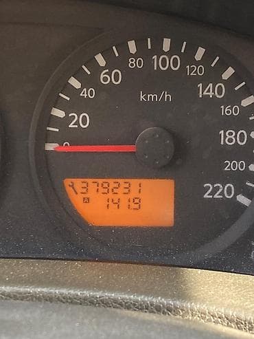 Nissan Navara: 2.5 л | 2012 г. Пикап — 7