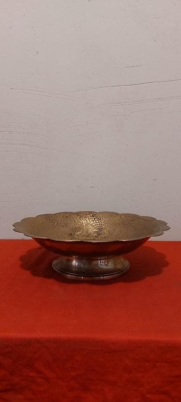 İdman və istirahət: Materialı latundur. Diametri 25 sm — 3