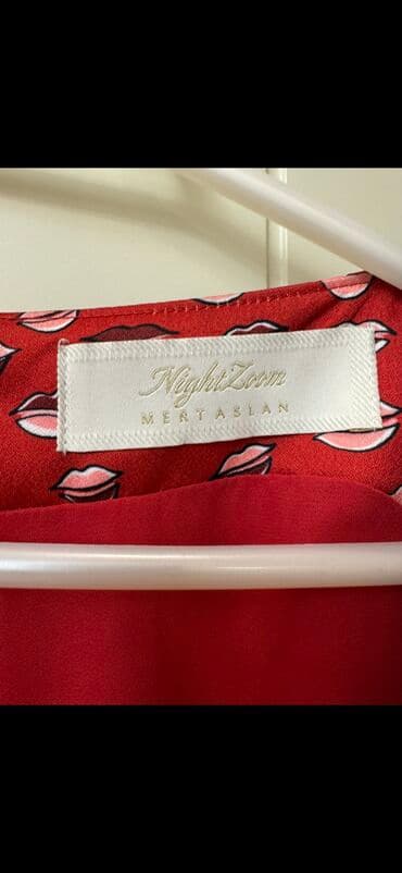 qirmizi don modelleri: Ziyafət donu, Midi, Adl, S — 4