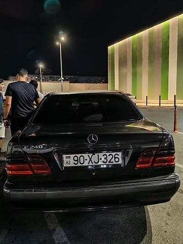 opel disk r16: Mercedes-Benz E 240: 2.4 l | 2000 il Sedan — 4
