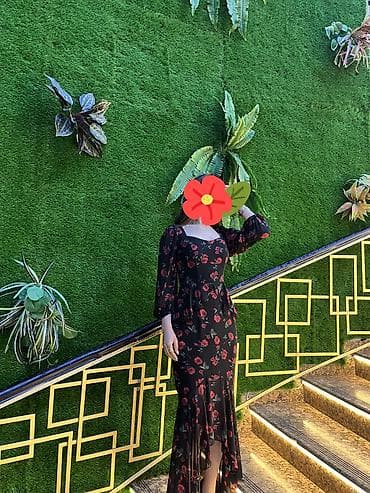 dress: Don Larins-dən 160 manata alınıb.1 dəfə geyilib.Çoox zərif və gözəl — 1