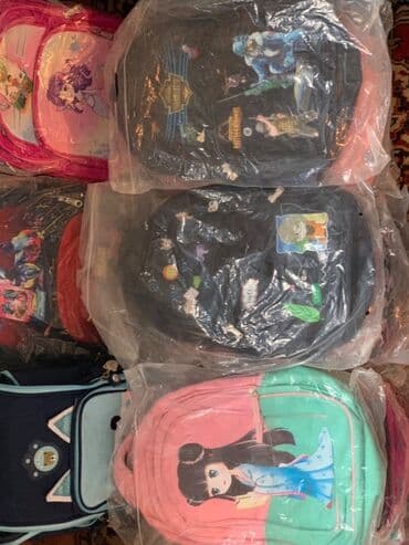 qaşlı çanta: 35.40 manata satilan cantalar hamisi 15 manat. Magaza baglanib butun — 2