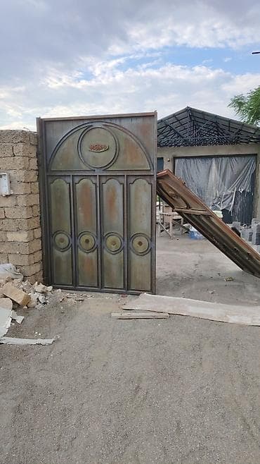 buta xoncasi: İşlənmiş Dəmir Həyət darvazası, Yana açılan, 4 m, Mexaniki, Şəbəkə ilə, rəng - Qəhvəyi, Kredit yoxdur, Ödənişli quraşdırma, Ünvandan götürmə — 1