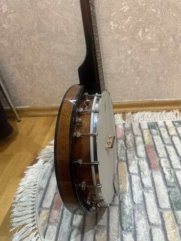 Akkordeonlar: 5 simli banjo Çox az istifadə olunub yeni kimidir. Piano alacam deyə — 4