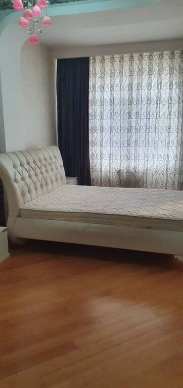 8 mikrorayon: Nərimanov metrosunun yaxınlığında şuşa icra hakimiyyətinə yaxin — 4