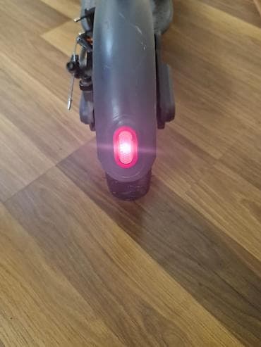 3 tekerlekli motor: King Song markasina mexsus KS-X1 User Manual elektrik skuter — 9