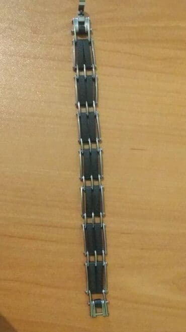 qizil qolbaqlar kisi ucun: QOLBAQ_lar. Çatdırılma: Qarayev metro çıxışı — 2