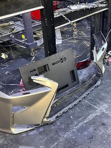 Salon: Ön, Lexus RX350 — 4