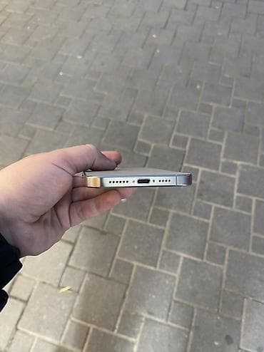 iphone 8 kamera: IPhone 15 Pro Max, 256 GB, Natural Titanium, Face ID — 4