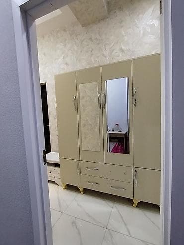 dolap ofis: 4 qapılı, Güzgülü, Bej, Açılan, Düz dolab — 2