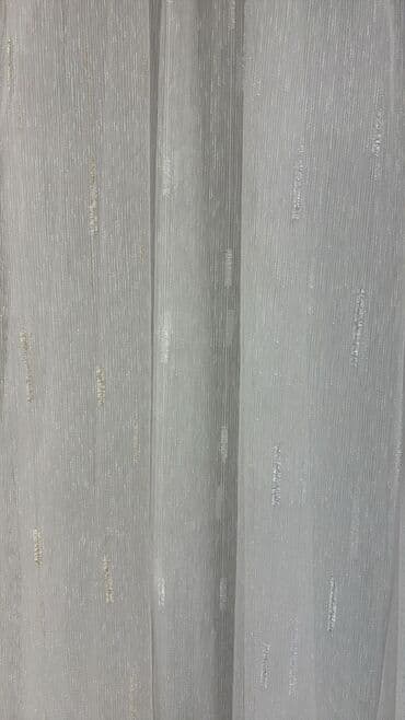 metbex tulleri: Ağ rəngdə, zolaqlı dizaynı olan tül pərdə. Yüngül və şəffaf materialı — 6