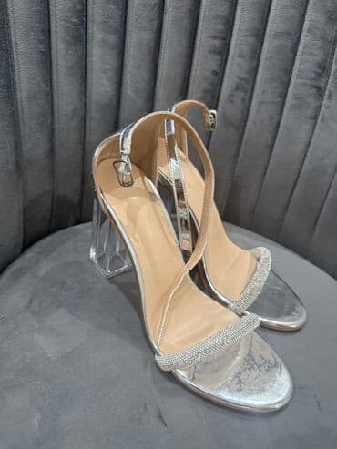 женские босоножки на танкетке: Ölçü: 38, rəng - Gümüşü, Yeni — 3