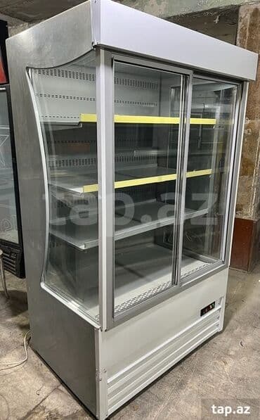 dukan ucun soyuducular: Bu, geniş məhsul çeşidini sərgiləmək üçün uyğun olan şüşəli soyuducu — 2