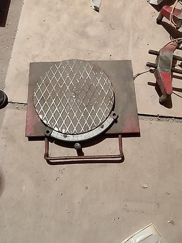 Razval aparatı Tərkibi: - Dairəvi dərəcəli dönər stol (turntable) – — 1