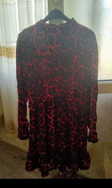 Qadın geyimi – qırmızı-qara leopard naxışlı don - Model: uzunqol, bel