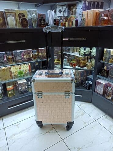 скутер купить баку: Чемодан косметолога Чемодан визажиста Kosmetoloq camadani Vizajist — 1
