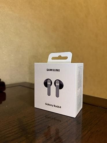 Kompüter və noutbuk aksesuarları: Samsung Galaxy Buds4 – simsiz qulaqlıq Xüsusiyyətlər: - Aktiv — 2