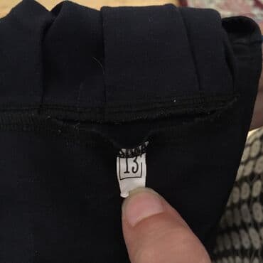 məktəb çantaları və qiymətləri: Mektebli yubkaları 10-13 yaş üçün Hər ikisidə təzə kimidir cəmi 1-2 — 2